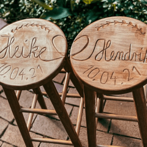 2 Hocker personalisiert